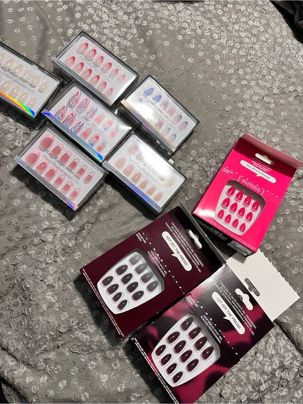 Assorted Women's Press-On Nails – Pink & Neutral Set